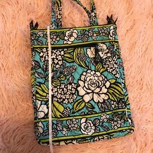 Vera Bradley Island Blooms laptop bag
